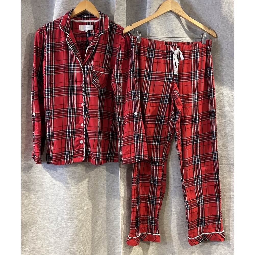 Victoria’s Secret Plaid 2 Piece Pajama Set Red/Black Cozy Lounge Sleep Size M